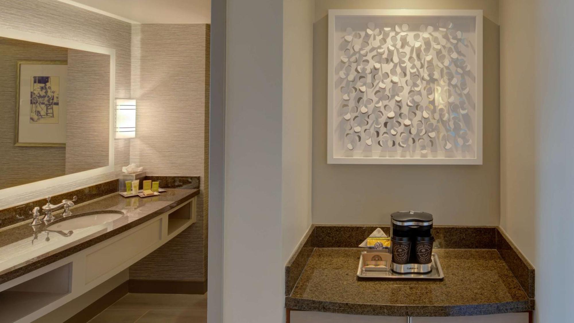 Hilton Virginia Beach Oceanfront Bagian luar foto