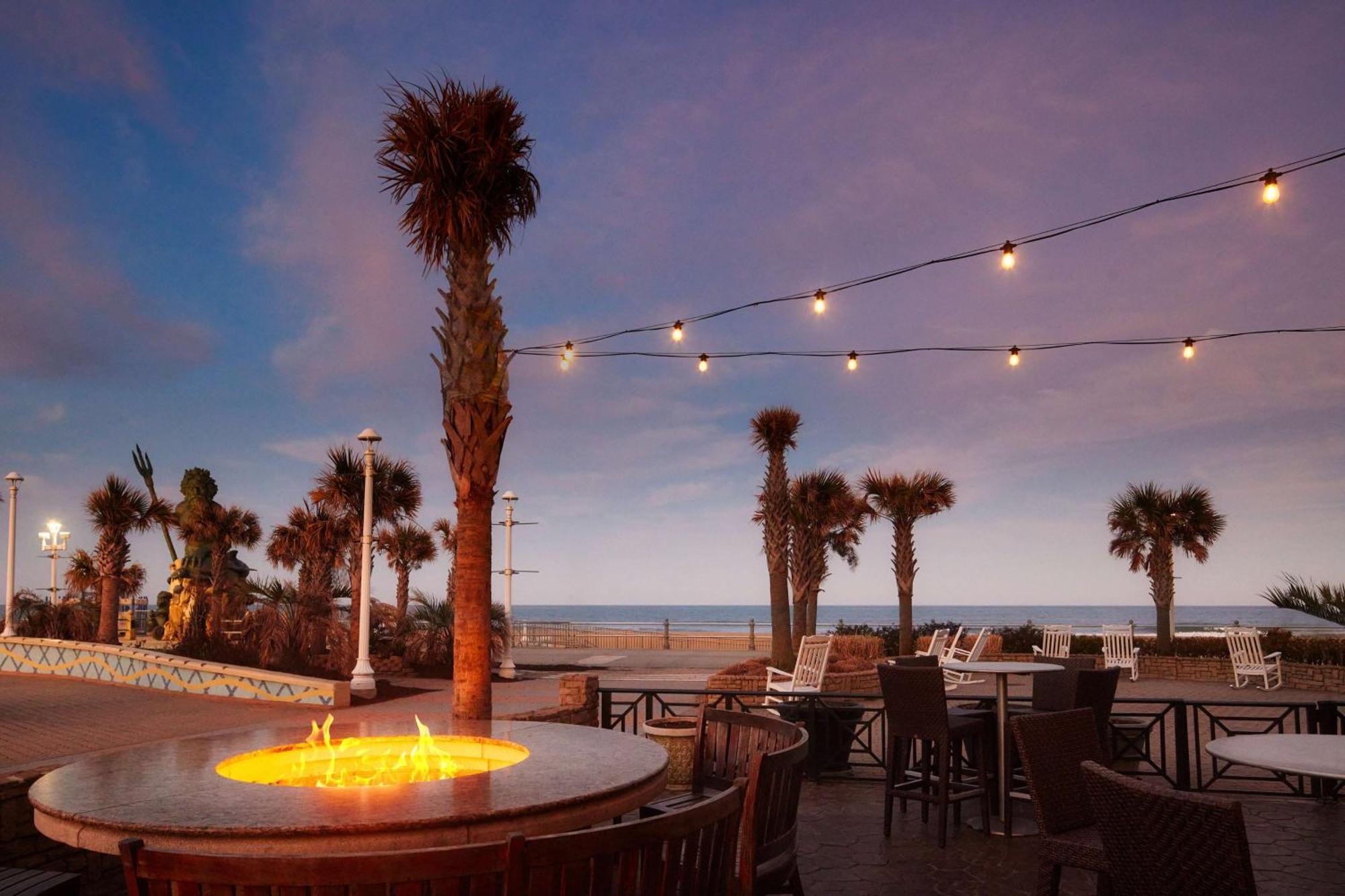 Hilton Virginia Beach Oceanfront Bagian luar foto
