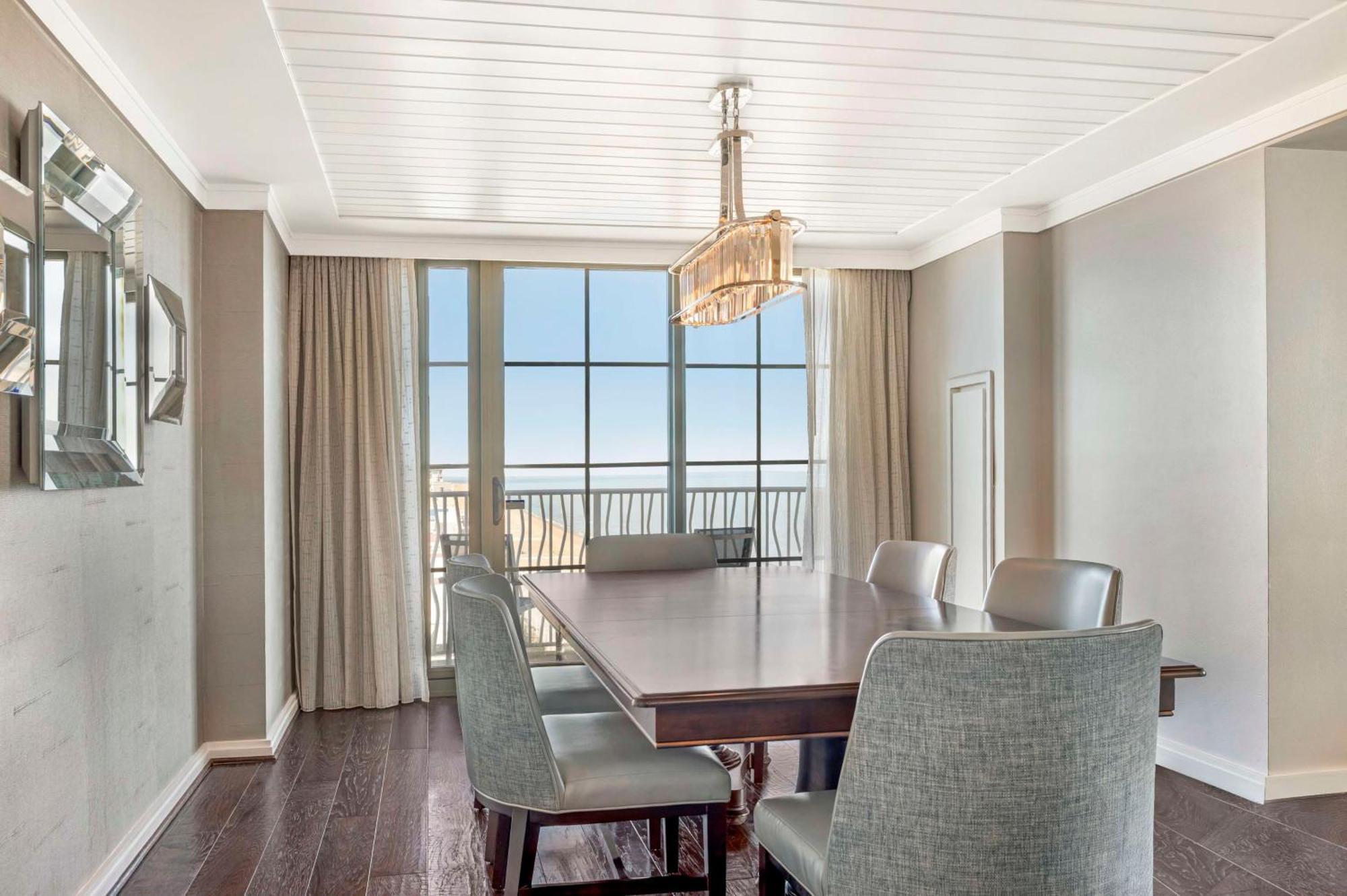 Hilton Virginia Beach Oceanfront Bagian luar foto